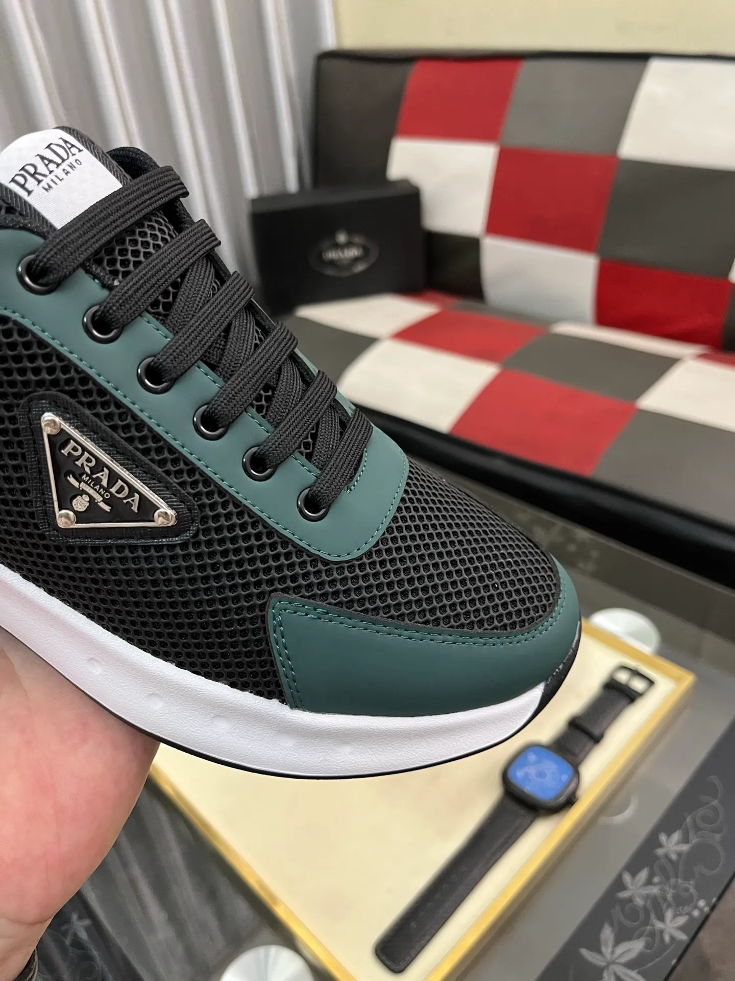 Men's shoes 💰440⌚️⌚️ PRADA [Prada] popular men's shoes, casual shoes and sports shoes! High-end quality 🍀 The upper is made of imported original cowhide 💥 cowhide lining; the original molded outsole. The style is upright and elegant, comfortable and versatile💪 Three quality guarantees Size number: 38-44, 4️⃣ colors available